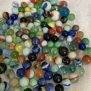 Vintage Lot Of 170 Old Marbles Peltier Akro Others? UV Played Estate READ Lot 1